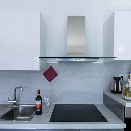 La Collinetta Aparthotel 4*