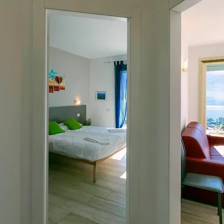 La Collinetta מלון דירות Vercana